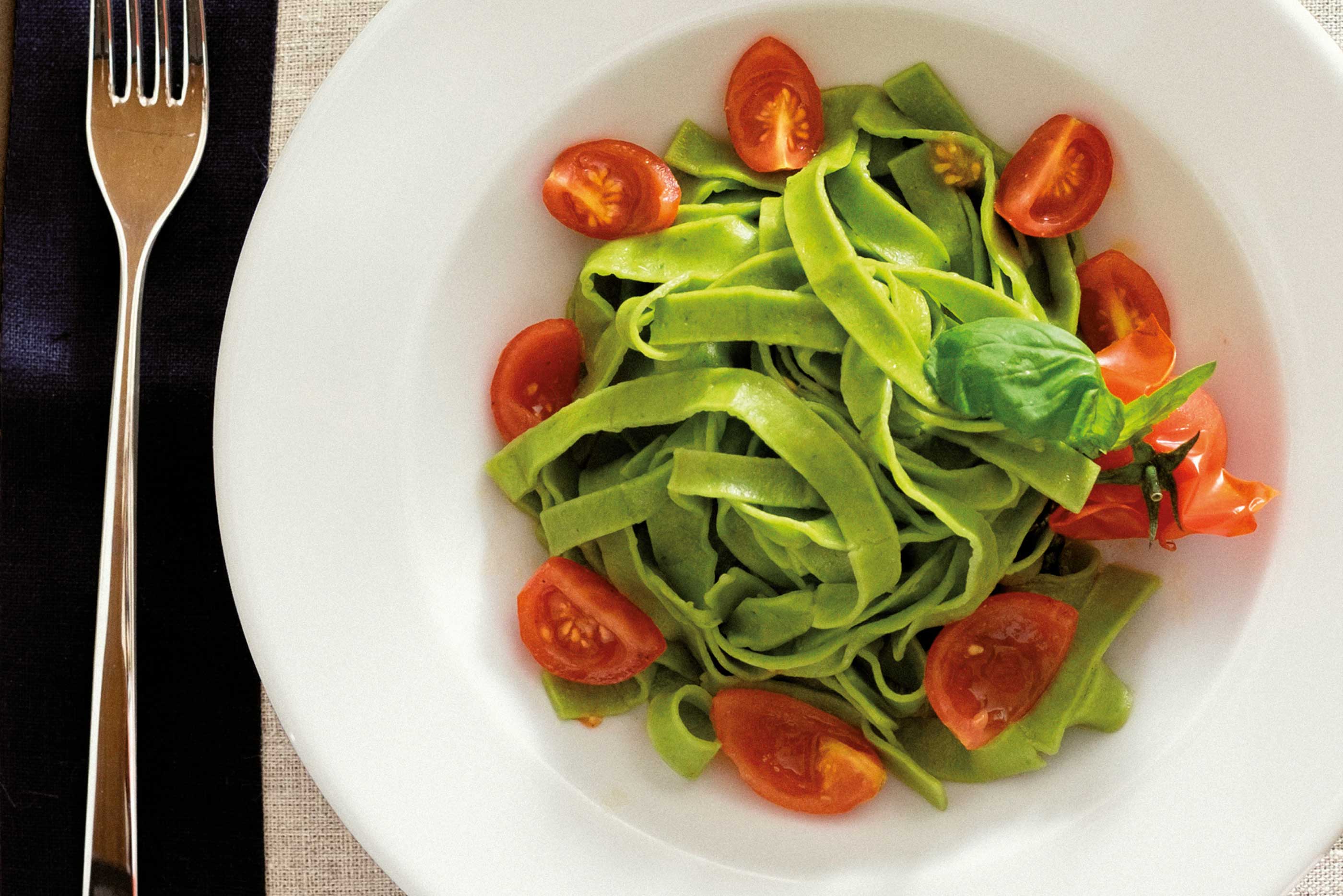 Tagliatelle verde alla crudaiola - Bertazzoni