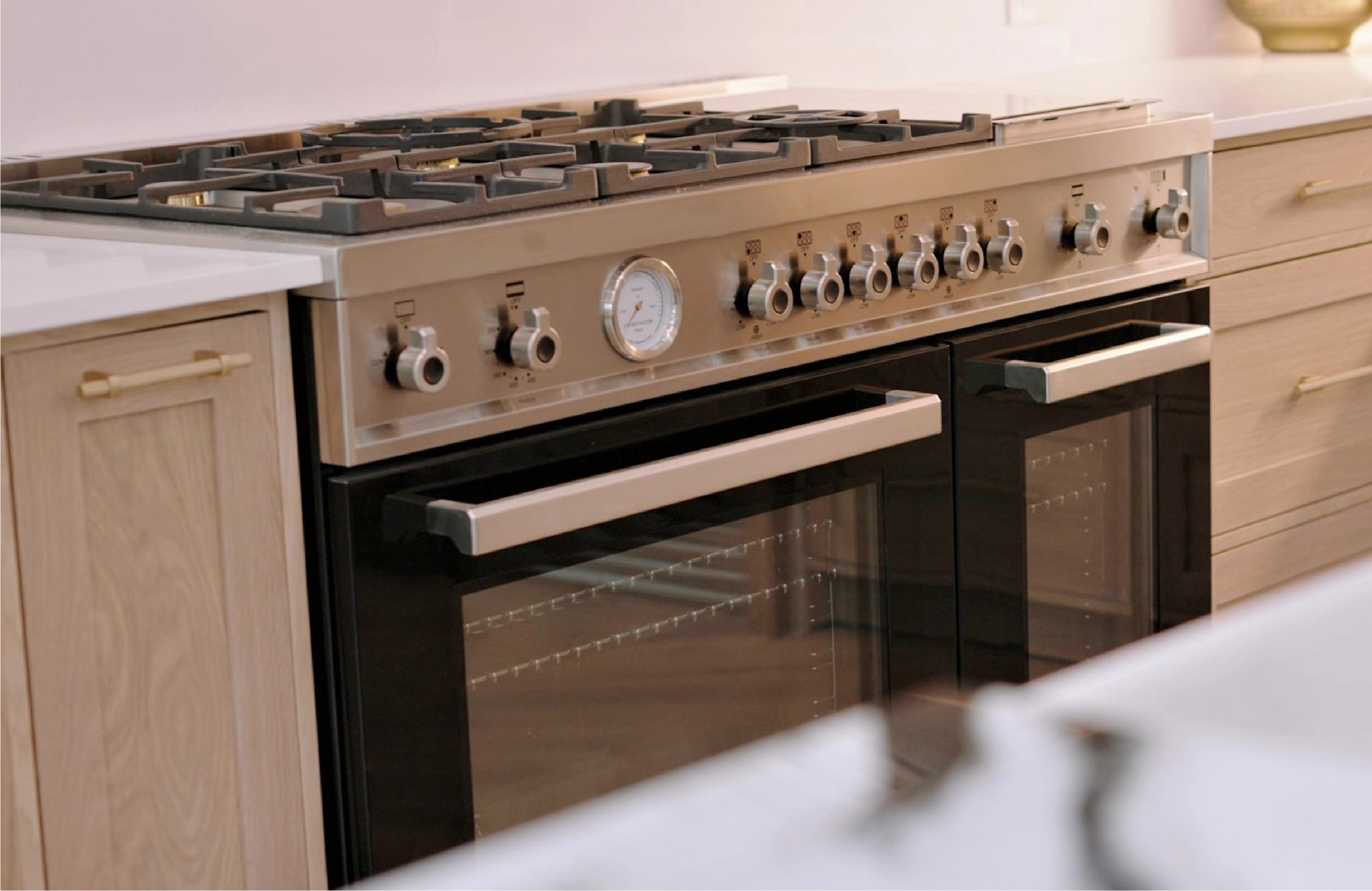 A criar um ponto focal com a linha Black Bertazzoni